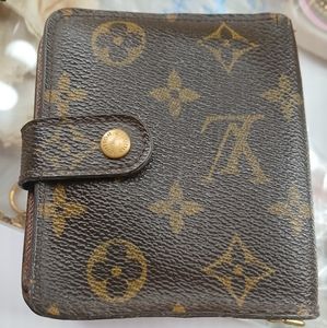 Louis Vuitton Monogram Wallet